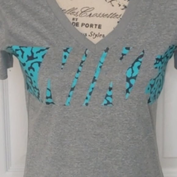 NIKE Gray T-Shirt, Teal Animal Print, Workout Shirt, Exercise Top Dri-Fit - Picture 3 of 8